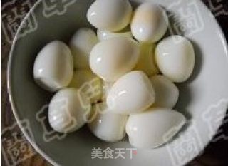 鹌鹑蛋烧乳鸽的做法步骤：4