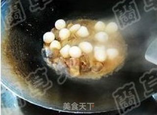 鹌鹑蛋烧乳鸽的做法步骤：4