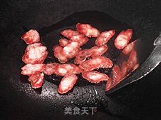 年菜十九不吃就香的----莴笋炒香肠的做法步骤：4