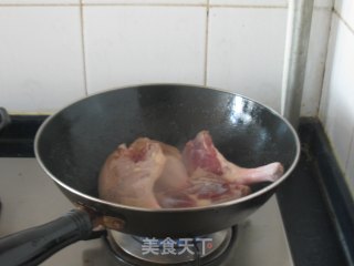 可乐鸭腿的做法步骤：2
