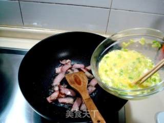 下饭小菜“韭黄鸡蛋炒腊肉”的做法步骤：4