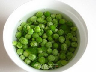 虾仁焖饭的做法步骤：4