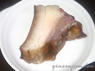 白菜豆干炒腊肉的做法步骤：3
