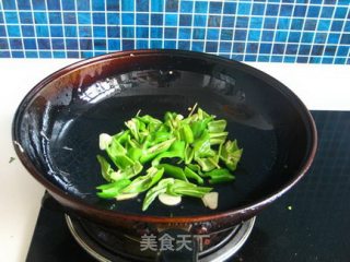 辣椒炒鸡蛋的做法步骤：5