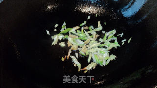 冬瓜咸蛋汤的做法步骤：2