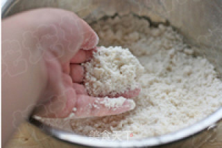苏式月饼 蛋黄豆沙酥的做法步骤：2