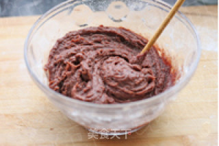 苏式月饼 蛋黄豆沙酥的做法步骤：2
