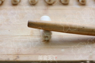 苏式月饼 蛋黄豆沙酥的做法步骤：2