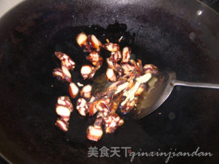 西葫芦炒腊味的做法步骤：3