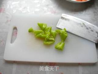 尖椒炒茄子的做法步骤：2
