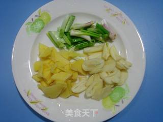 尖椒爆鸭块的做法步骤：4
