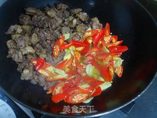 尖椒爆鸭块的做法步骤：4