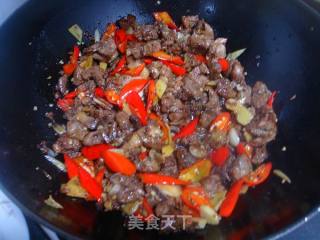 尖椒爆鸭块的做法步骤：4