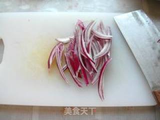 培根炒年糕的做法步骤：2