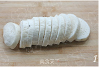 儿子的营养早餐 蛋奶烤馍片的做法步骤：2