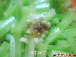 炝莴笋的做法步骤：2
