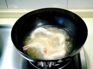 享受鲁菜经典美味“炸烹大虾”的做法步骤：5