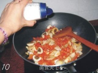 茄汁鱼丸意粉的做法步骤：3