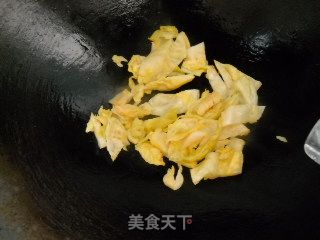 酸菜白肉粉丝的做法步骤：2