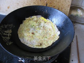 鸡蛋饼的做法步骤：2