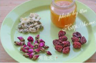 双花柠檬红枣茶的做法步骤：2