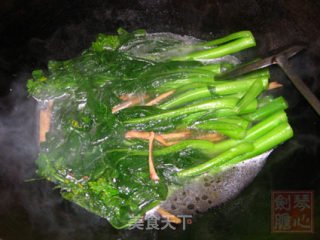盐水菜心的做法步骤：2