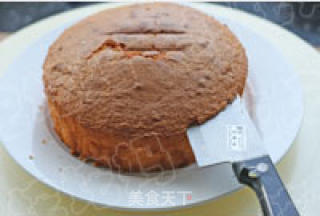 草莓巧克力奶油蛋糕的做法步骤：2