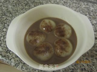 汤圆配鸭蛋巧克力的做法步骤：2