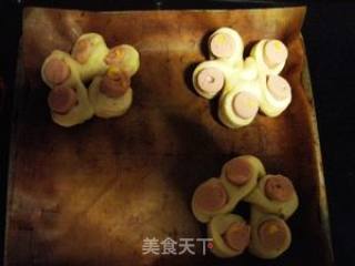 梅花热狗面包的做法步骤：4