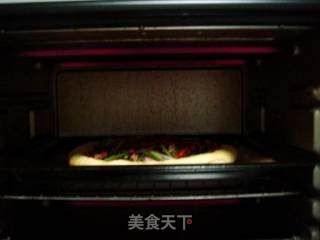 私家烘焙坊--中西合璧“芝心酱牛肉匹萨”的做法步骤：2