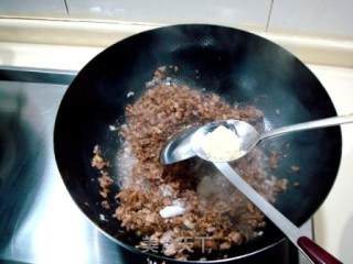 私家烘焙坊—美味“五香牛肉烧饼”的做法步骤：4
