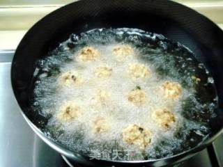 美味素食“脆皮豆腐丸子”的做法步骤：5