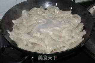 青豆胡萝卜肉馅饺子的做法步骤：2