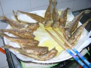 香酥小炸鱼的做法步骤：2