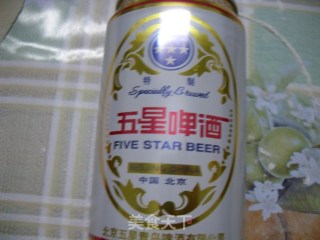 啤酒鸭——酒不醉人人自醉的做法步骤：2