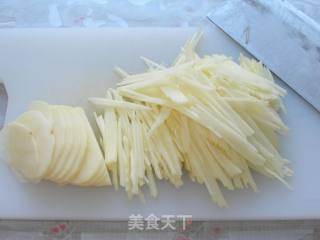 番茄土豆丝的做法步骤：2