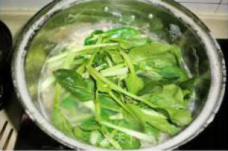 骨汤馄饨面的做法步骤：2