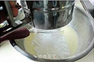 绵软香甜----蜜豆蛋糕卷的做法步骤：2