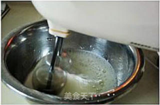 绵软香甜----蜜豆蛋糕卷的做法步骤：2