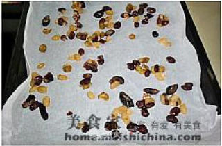 绵软香甜----蜜豆蛋糕卷的做法步骤：2