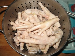 药膳凤爪的做法步骤：2