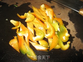 西芹炒木耳的做法步骤：2