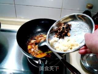 家庭如何制作美味的“干烧鲤鱼”？的做法步骤：5
