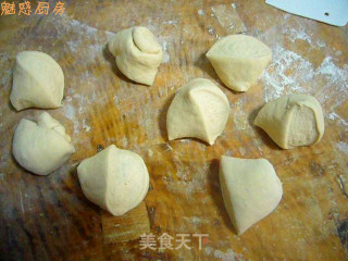 美味鲜奶口袋饼的做法步骤：2