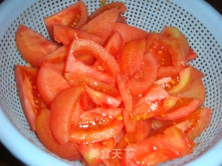 番茄烧牛肉的做法步骤：2