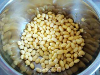 黄豆黑米豆浆的做法步骤：3