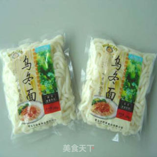 【老桃七厨房】酸汤牛肉乌冬面的做法步骤：2