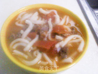 【老桃七厨房】酸汤牛肉乌冬面的做法步骤：2