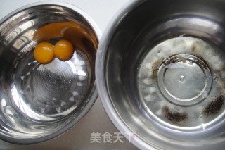 抹茶红豆卷的做法步骤：2