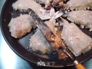 家庭精美菜肴制作“琵琶大虾”的做法步骤：4